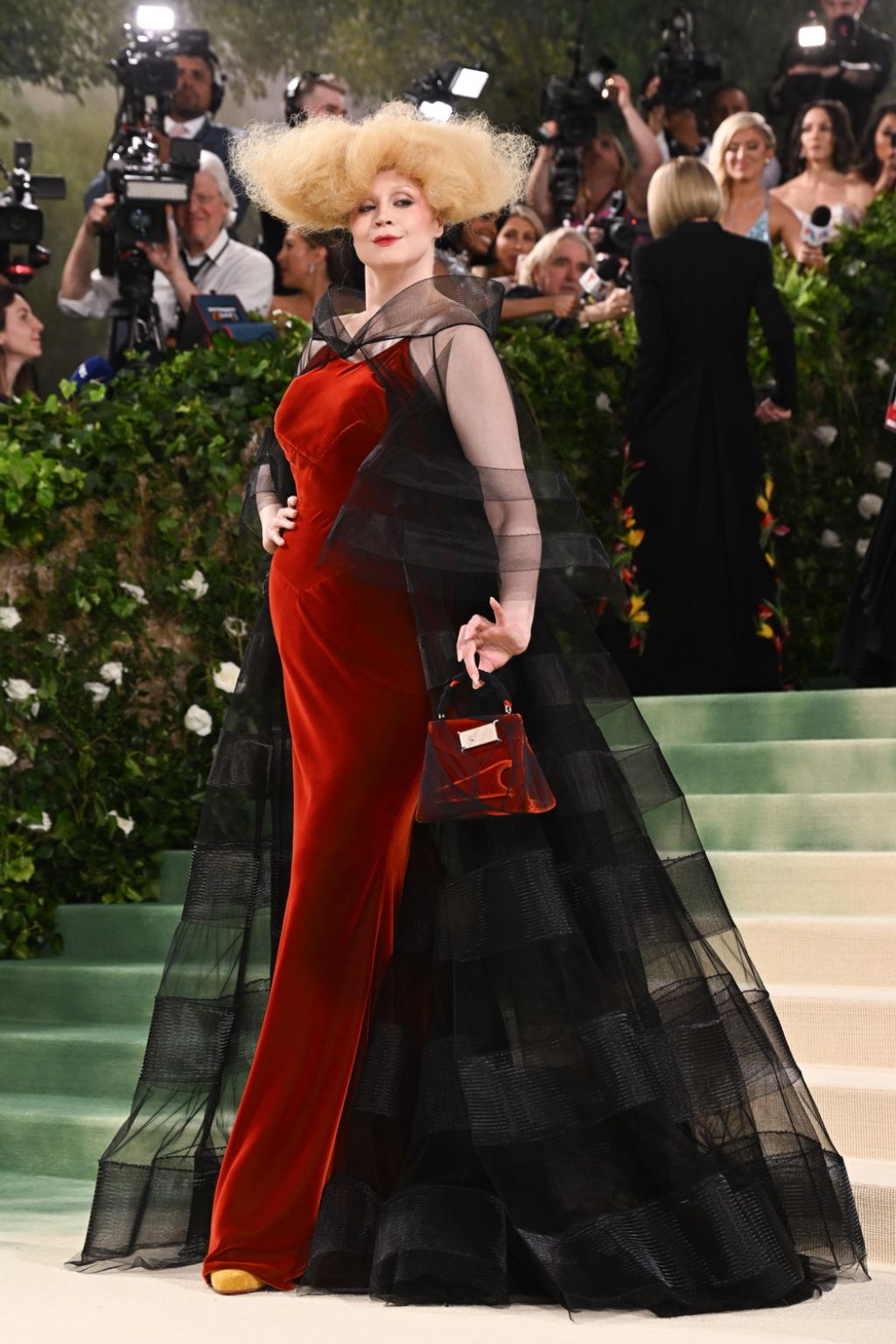 GWENDOLINE CHRISTIE AT MET GALA 2024 IN NEW YORK CITY